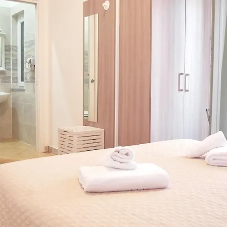 Couette-café Domus Pepe Scalea