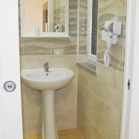 Domus Pepe B&B 스칼레아